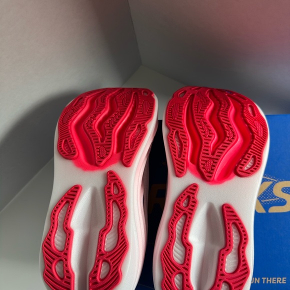 New In Box Women’s Brooks Glycerin Max - Picture 6 of 9